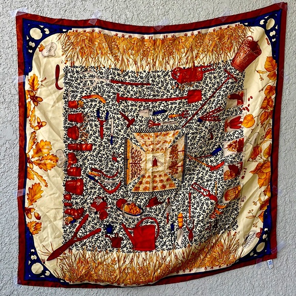 Longchamp Paris, “Le Jardin” Scarf. 100% Silk. Hand Rolled. Made in Italy. - Picture 5 of 7